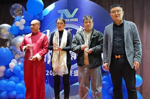 1736844426.jpg 5e6bac15b999e9c699713e1c76053039_origin(1).jpg